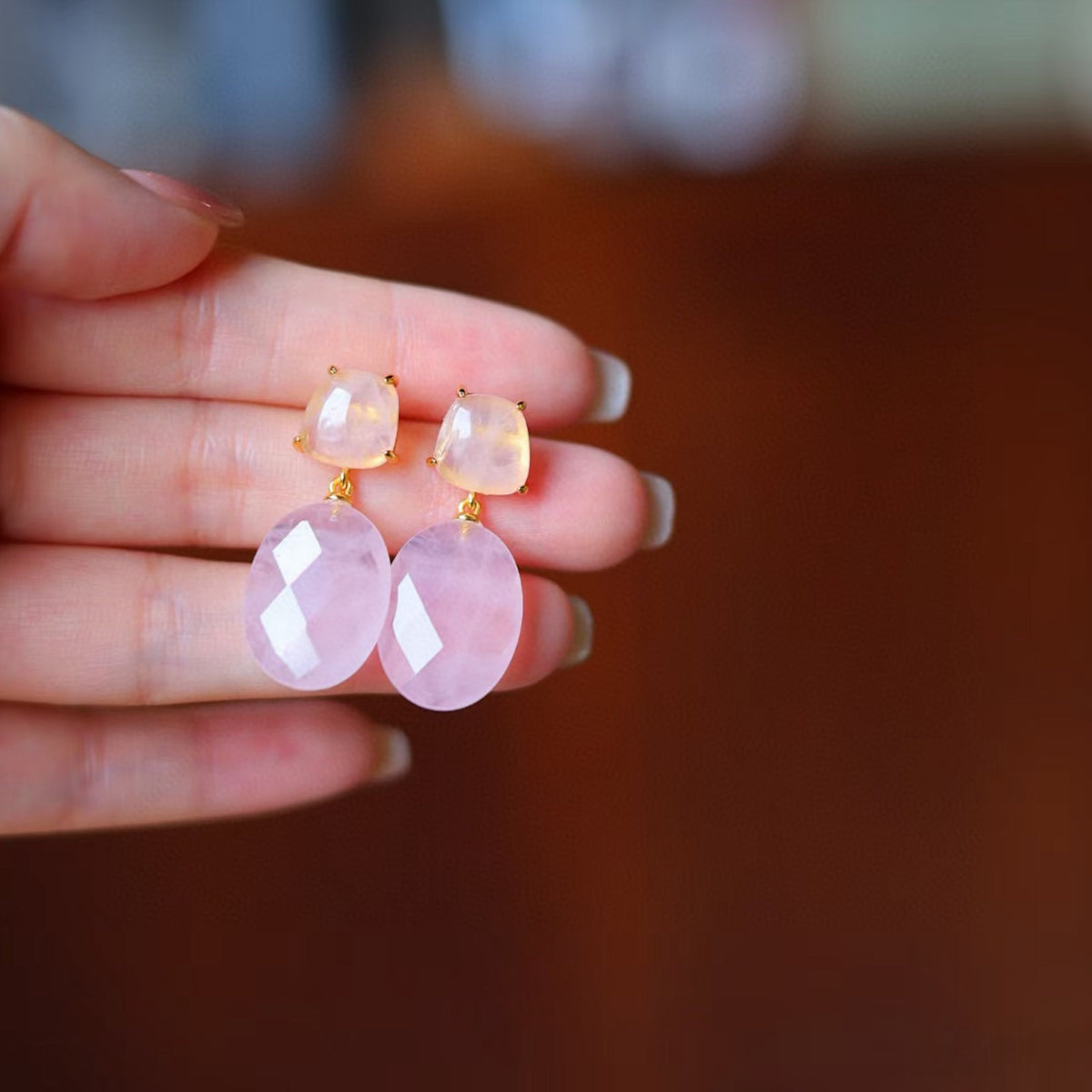 Edelsteinschmuck.
