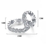 Doppelreihige Ohrklemme besetzt mit funkelnden Kristallen, asymmetrischer Ear Cuff ohne Piercing für das Ohr.