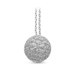 Hochwertiger, rund gewölbter Kettenanhänger aus mattiertem 925er Sterlingsilber mit detailreichen, kunstvoll eingravierten Rosenblüten.