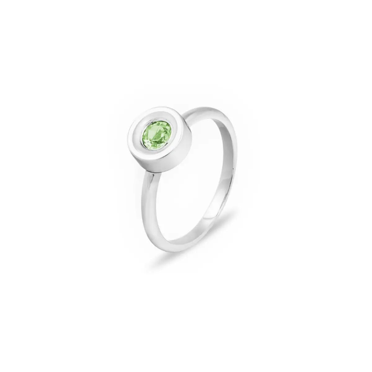 Filigraner JOY Silberring aus hochglanzpoliertem 925er Sterlingsilber mit einem rund gefassten, facettierten grünen Peridotstein im Zentrum.