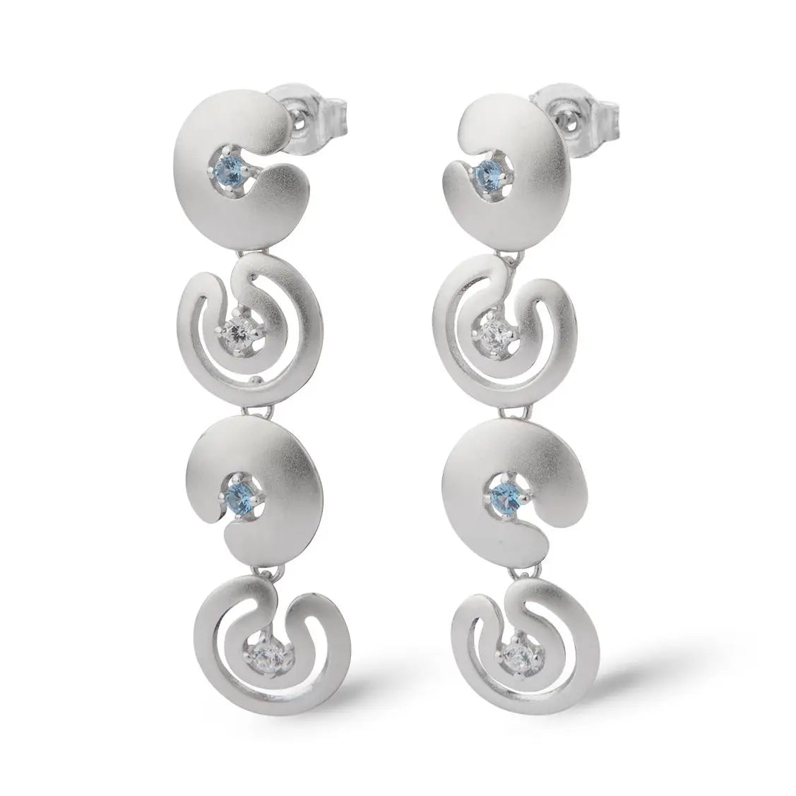Lange, matte Labyrinth-Ohrhänger aus 925er Silber mit runden Elementen und funkelnden Zirkonias, ca. 4,2 cm lang.