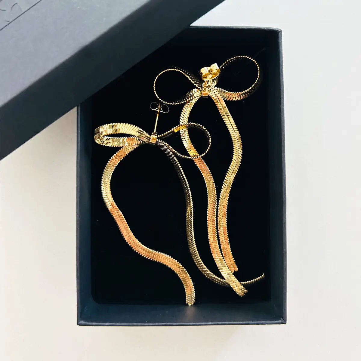 Statement Ohrringe Schleife Gold | Lange Edelstahl Ohrhänger 304 wasserfes