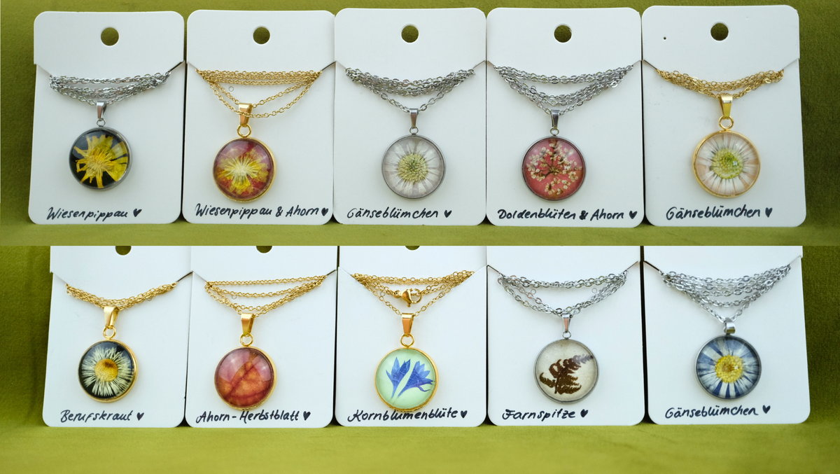 Medaillon-Kette-mit-echten-Wildblueten-Edelstahl-Halskette-Damen