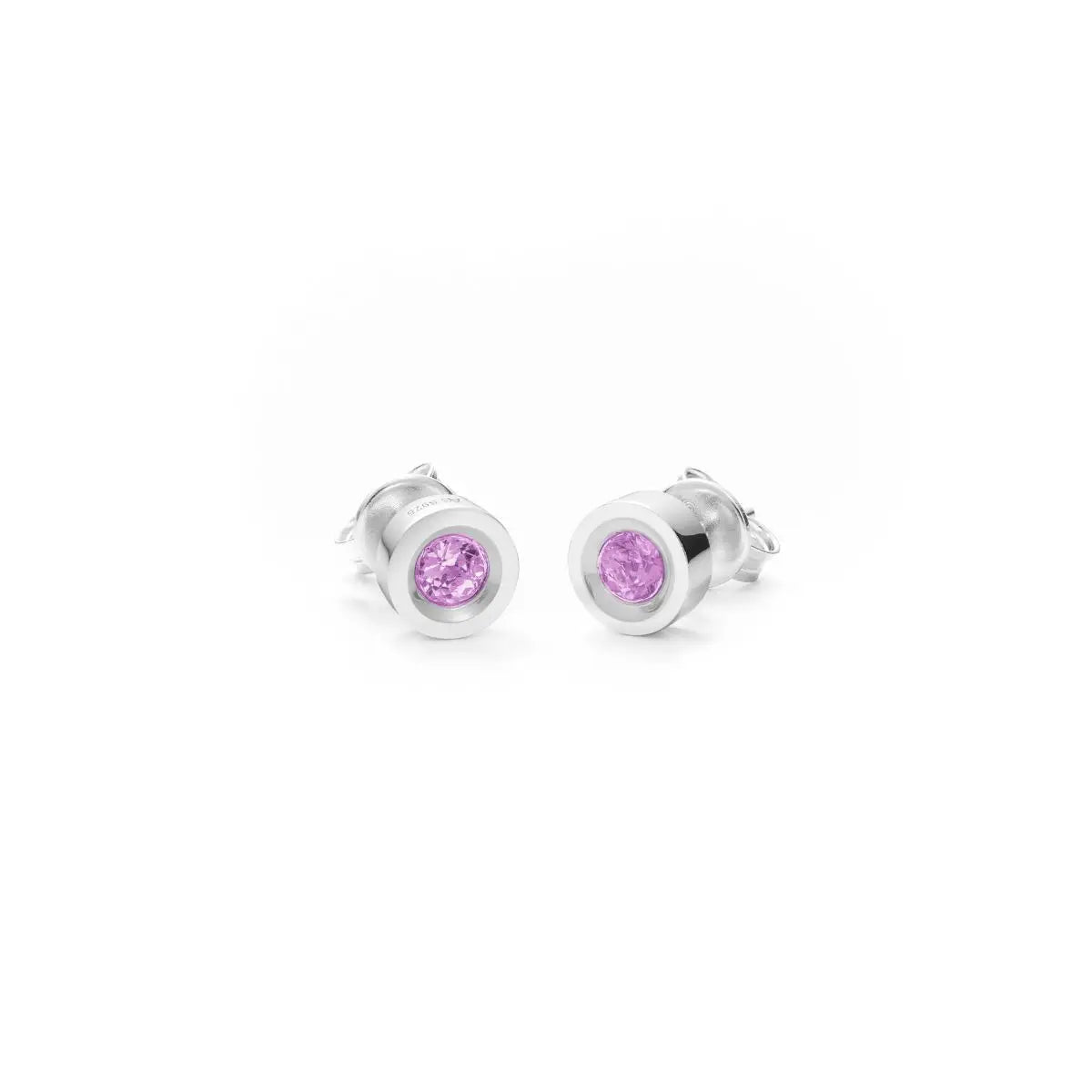 Filigrane Mini-Ohrstecker aus rhodiniertem 925er Silber mit je einem facettierten, violetten Amethyst-Edelstein
