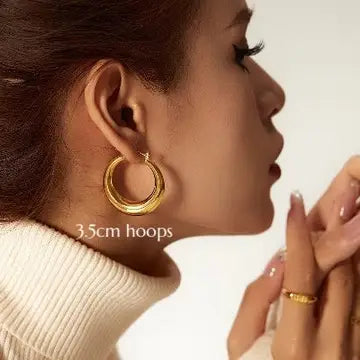 Hoops in Neumond Form